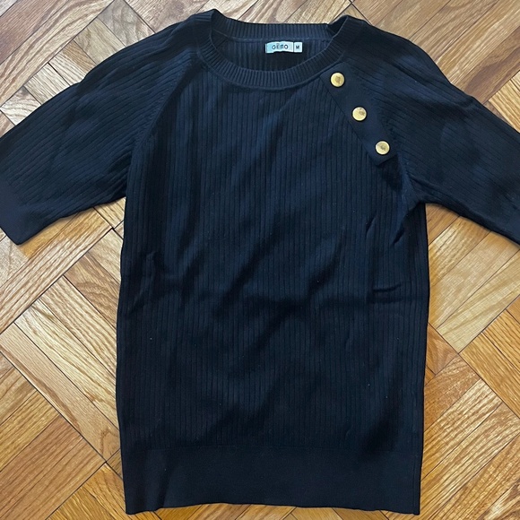 Black wool t-shirt size M great condition - Picture 1 of 4